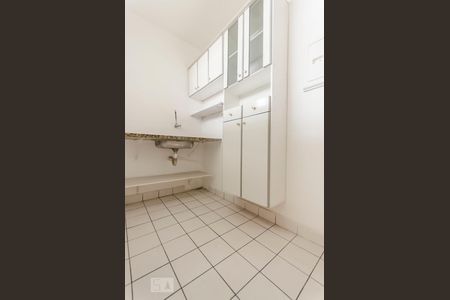 Cozinha de kitnet/studio para alugar com 1 quarto, 38m² em Cerqueira César, São Paulo