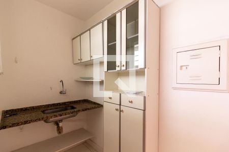 Cozinha de kitnet/studio para alugar com 1 quarto, 38m² em Cerqueira César, São Paulo