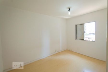 Quarto 1 de apartamento para alugar com 2 quartos, 62m² em Vila Deodoro, São Paulo