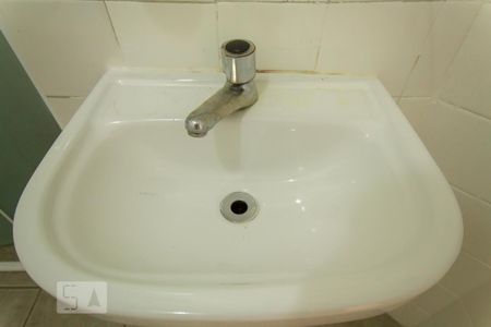 Apartamento para alugar com 62m², 2 quartos e 2 vagasBanheiro - Torneira