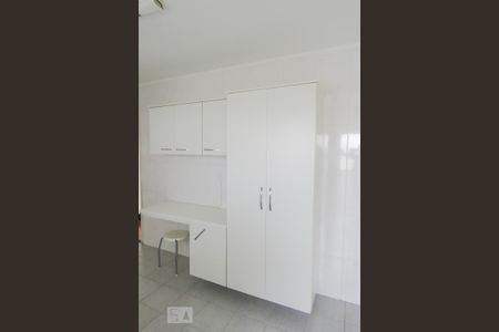 Apartamento para alugar com 126m², 3 quartos e 2 vagas Apartamento para alugar com 126m², 3 quartos e 2 vagasCozinha