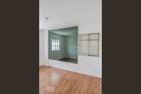 Apartamento para alugar com 126m², 3 quartos e 2 vagas Apartamento para alugar com 126m², 3 quartos e 2 vagasSuíte