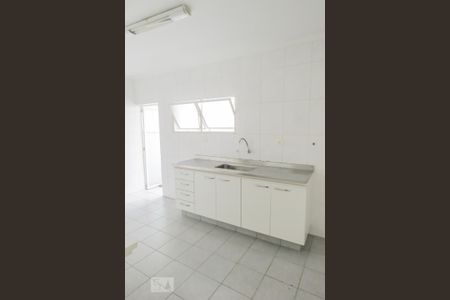 Apartamento para alugar com 126m², 3 quartos e 2 vagas Apartamento para alugar com 126m², 3 quartos e 2 vagasCozinha