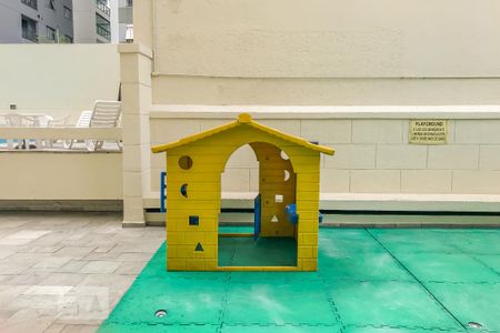 Apartamento para alugar com 126m², 3 quartos e 2 vagas Apartamento para alugar com 126m², 3 quartos e 2 vagasPlayground
