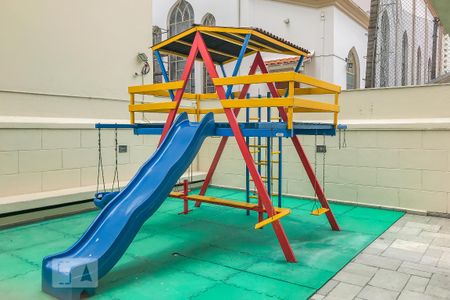 Apartamento para alugar com 126m², 3 quartos e 2 vagas Apartamento para alugar com 126m², 3 quartos e 2 vagasPlayground