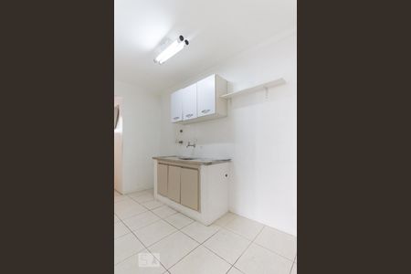 Cozinha de apartamento à venda com 2 quartos, 65m² em Vila Uberabinha, São Paulo