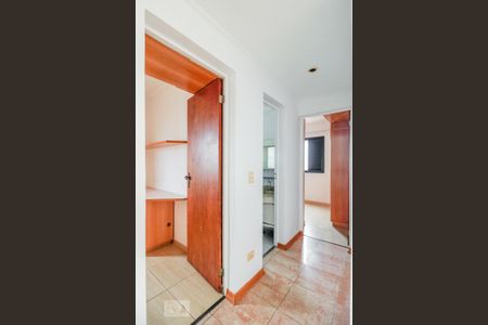 Corredor de apartamento à venda com 3 quartos, 111m² em Jardim Textil, São Paulo