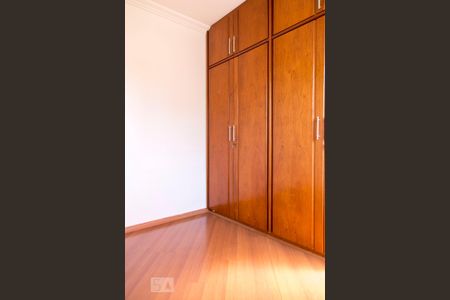 Apartamento à venda com 67m², 2 quartos e 1 vagaQuarto 2