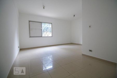 Sala/Quarto de kitnet/studio para alugar com 1 quarto, 50m² em Indianópolis, São Paulo