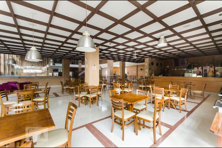Apartamento para alugar com 41m², 1 quarto e 1 vaga Apartamento para alugar com 41m², 1 quarto e 1 vagaRestaurante