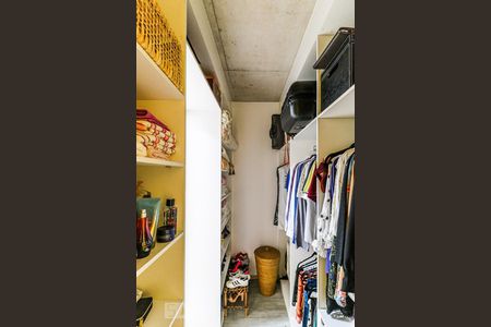 Apartamento à venda com 70m², 2 quartos e 1 vaga Apartamento à venda com 70m², 2 quartos e 1 vagaCloset Suíte