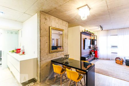 Apartamento à venda com 70m², 2 quartos e 1 vaga Apartamento à venda com 70m², 2 quartos e 1 vagaSala de jantar