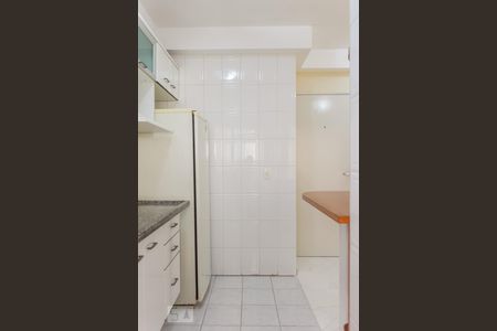 Cozinha de apartamento para alugar com 1 quarto, 35m² em Vila Gomes Cardim, São Paulo