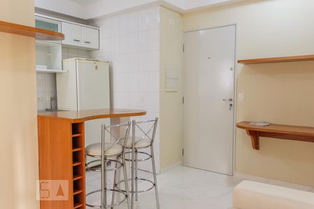 Sala - cozinha de apartamento para alugar com 1 quarto, 35m² em Vila Gomes Cardim, São Paulo