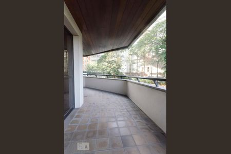 Apartamento à venda com 387m², 4 quartos e 4 vagasSacada Sala