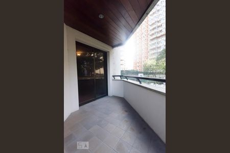 Apartamento à venda com 387m², 4 quartos e 4 vagasSacada Sala