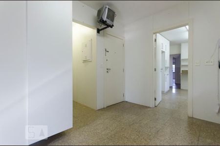 Apartamento à venda com 387m², 4 quartos e 4 vagasLavanderia