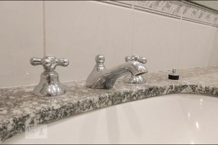 Apartamento à venda com 387m², 4 quartos e 4 vagasBanheiro Suíte 1