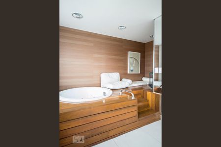 Studio à venda com 51m², 1 quarto e 1 vagaEspa/Ofurô