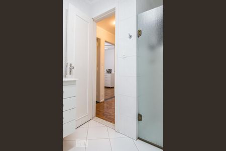 Banheiro de apartamento à venda com 2 quartos, 92m² em Itaim Bibi, São Paulo