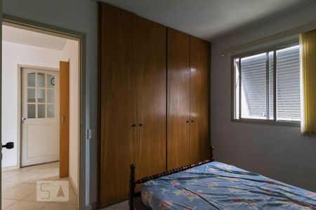 Quarto (Armários) de apartamento para alugar com 1 quarto, 50m² em Vila Mariana, São Paulo