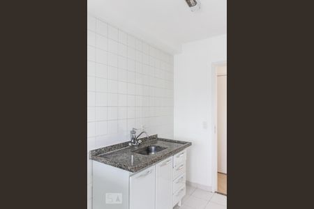 Cozinha de apartamento para alugar com 2 quartos, 50m² em Quarta Parada, São Paulo