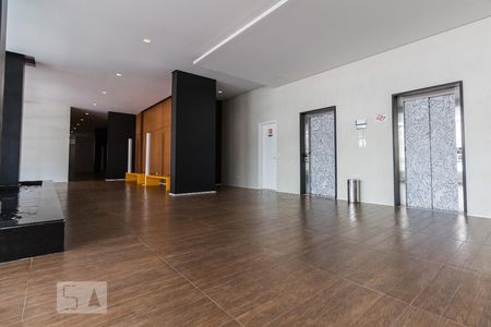 Studio para alugar com 49m², 1 quarto e 1 vaga Studio para alugar com 49m², 1 quarto e 1 vagaHall Social - Condomínio