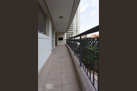 Sacada de apartamento à venda com 4 quartos, 185m² em Vila Leopoldina, São Paulo