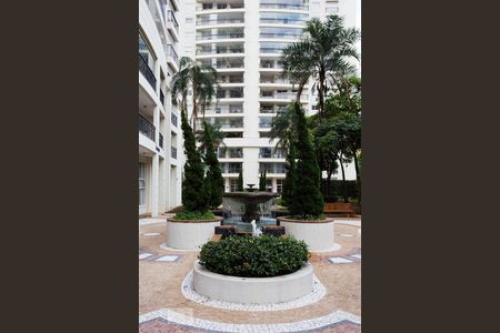 Apartamento à venda com 185m², 4 quartos e 3 vagasEntrada