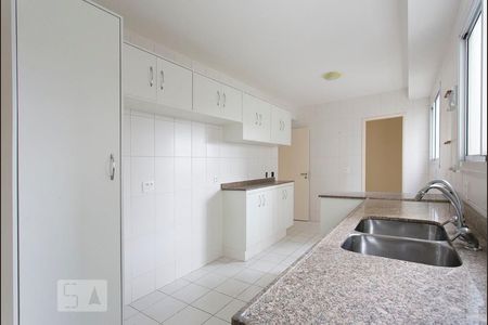 Apartamento à venda com 185m², 4 quartos e 3 vagasCozinha