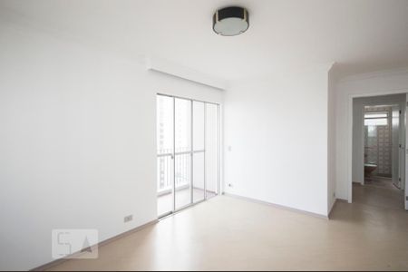 Sala de apartamento para alugar com 2 quartos, 85m² em Campo Belo, São Paulo