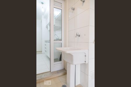 Apartamento à venda com 70m², 2 quartos e 1 vagaÁrea de Serviço