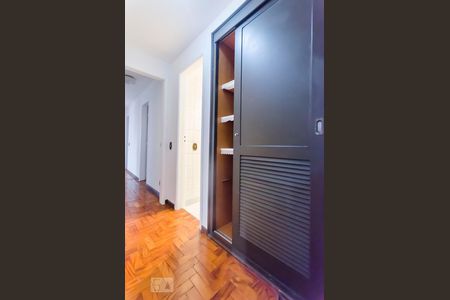 Apartamento para alugar com 120m², 3 quartos e 1 vagaCorredor