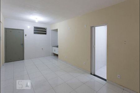 Quarto/Sala de kitnet/studio para alugar com 1 quarto, 26m² em Bela Vista, São Paulo