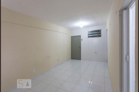 Quarto/Sala de kitnet/studio para alugar com 1 quarto, 26m² em Bela Vista, São Paulo