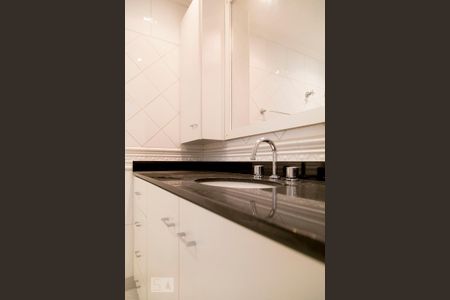 Apartamento para alugar com 64m², 1 quarto e 2 vagas Apartamento para alugar com 64m², 1 quarto e 2 vagasBanheiro