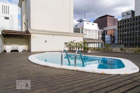 Apartamento para alugar com 64m², 1 quarto e 2 vagas Apartamento para alugar com 64m², 1 quarto e 2 vagasPiscina