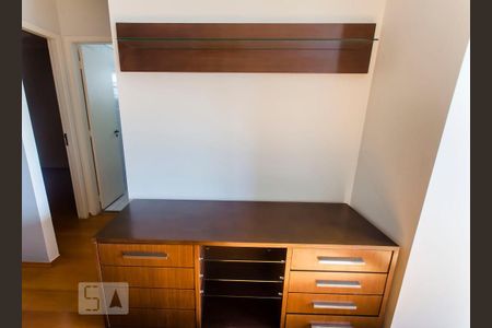 Detalhe sala de apartamento para alugar com 2 quartos, 60m² em Vila Pompéia, São Paulo