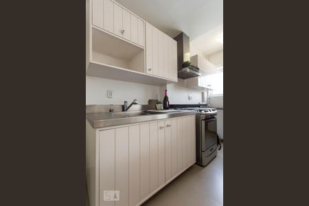 Apartamento para alugar com 63m², 2 quartos e 2 vagas Apartamento para alugar com 63m², 2 quartos e 2 vagasCozinha