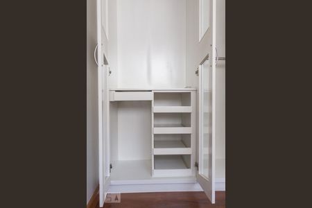 Apartamento à venda com 110m², 3 quartos e 2 vagasQuarto II