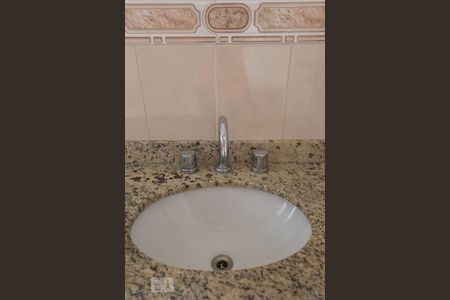 Apartamento à venda com 110m², 3 quartos e 2 vagasBanheiro