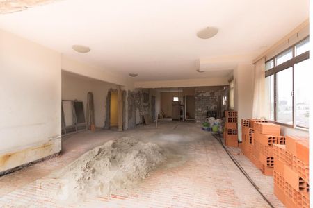 Apartamento à venda com 70m², 2 quartos e 1 vagaSalão de Festas, em reforma