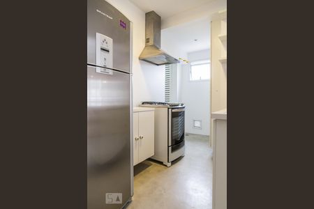 Cozinha de apartamento para alugar com 1 quarto, 63m² em Pinheiros, São Paulo