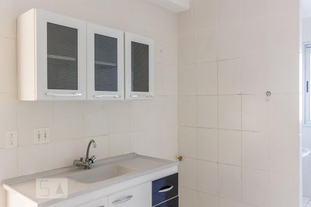 Cozinha de apartamento para alugar com 2 quartos, 48m² em Vila Moreira, São Paulo