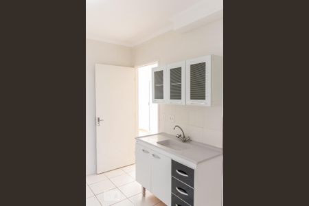 Cozinha de apartamento para alugar com 2 quartos, 48m² em Vila Moreira, São Paulo