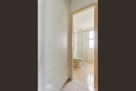 Banheiro de apartamento à venda com 1 quarto, 35m² em Vila Buarque, São Paulo