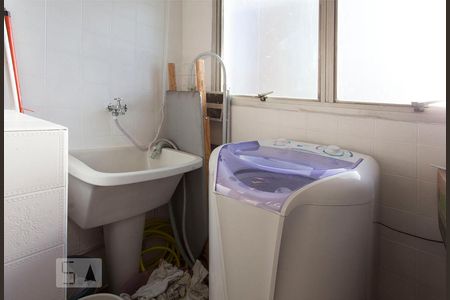 Apartamento à venda com 42m², 1 quarto e 1 vagaÁrea de serviço