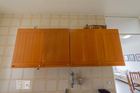 Apartamento à venda com 60m², 2 quartos e 1 vaga Apartamento à venda com 60m², 2 quartos e 1 vagaCozinha - Armários