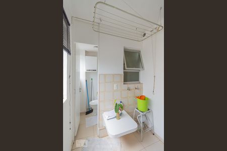 Apartamento à venda com 60m², 2 quartos e 1 vaga Apartamento à venda com 60m², 2 quartos e 1 vagaÁrea de Serviço