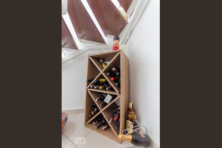 pequena adega de apartamento para alugar com 1 quarto, 126m² em Vila Pompéia, São Paulo